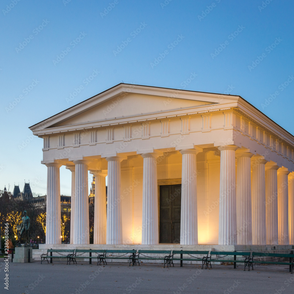 Fototapeta premium Theseus Temple at the Volksgarten - Vienna, Austria
