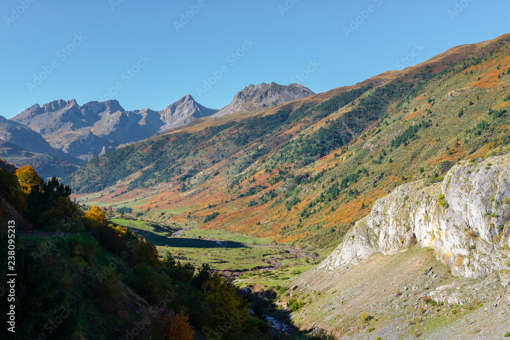 Fototapeta premium Hecho valley in Pyrenees mountains, Huesca, Spain