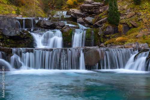Fototapeta Naklejka Na Ścianę i Meble -  Gradas De Soaso, Falls on Arazas River, Ordesa and Monte Perdido National Park, Huesca, Spain