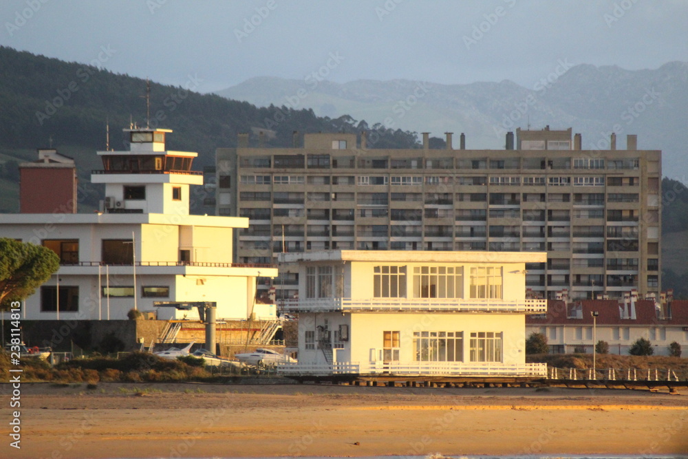 Obraz premium club nautico de laredo,cantabria,españa