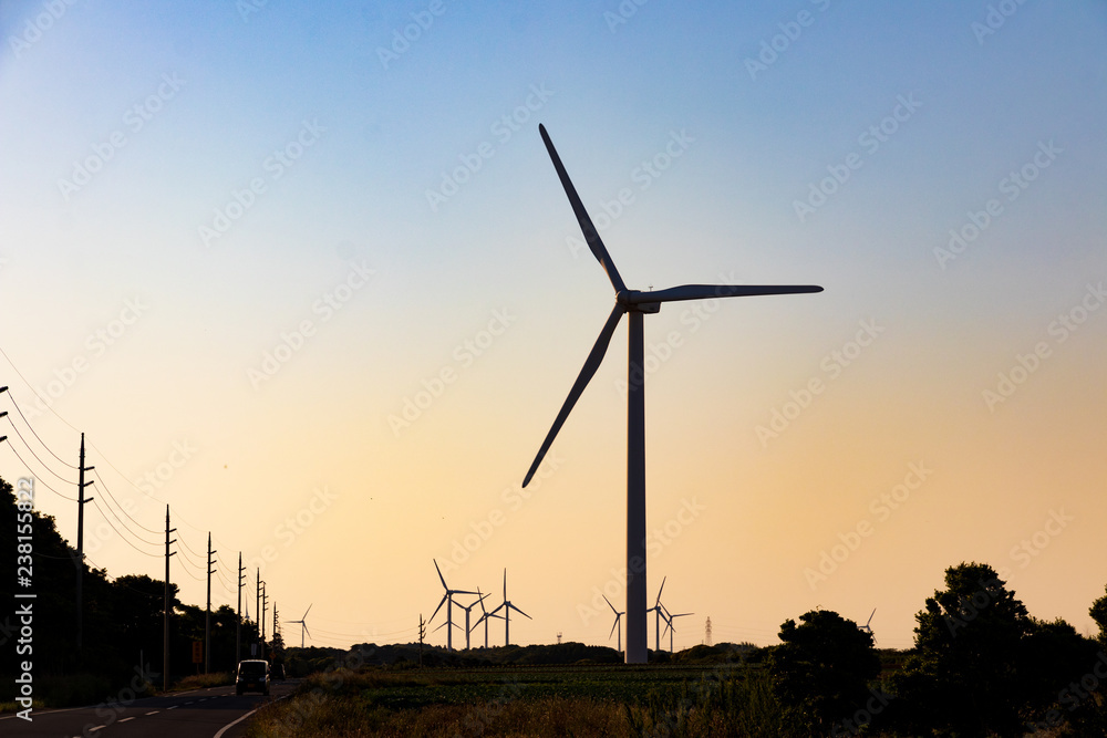 風車のある風景　日本　風力発電