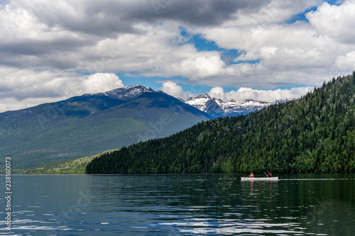 Canoeing in Wells Gray Nationalpark in British Columbia