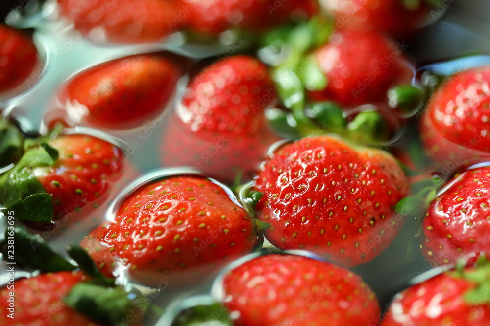 strawberry red fruit cleaning water strawberry red fruit cleaning water