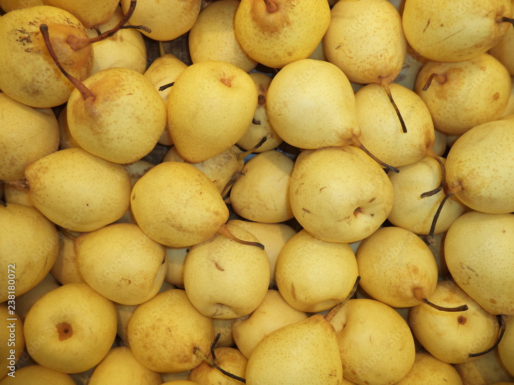 ripe yellow chinese pear new crop ripe yellow chinese pear new crop