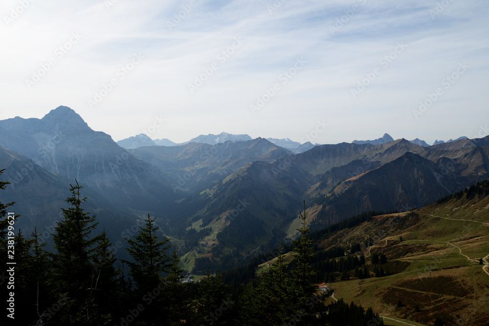  Allgäuer Alpen - Blick vom Walmendinger Horn 