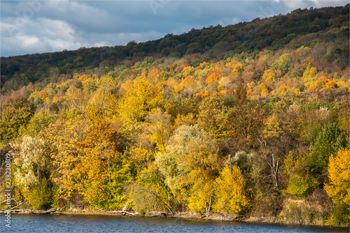 paysage d'automne à vernouillet à l'ouest de Paris © Francois