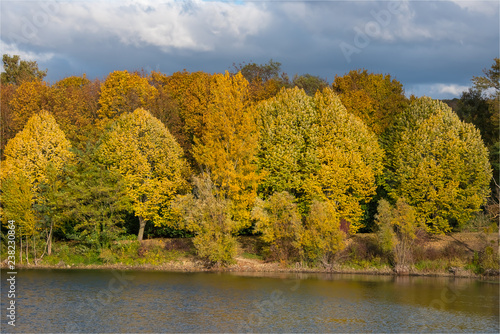 paysage d'automne à vernouillet à l'ouest de Paris