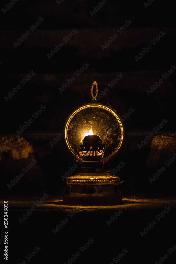 Overskrift binding skraber isolated petroleum oil lamp Stock Photo | Adobe Stock