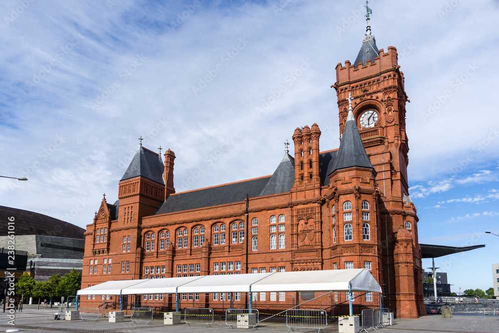 Obraz premium Pierhead Building Cardiff Bay