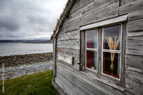 Einsames Holzhaus am Meer © Nordreisender