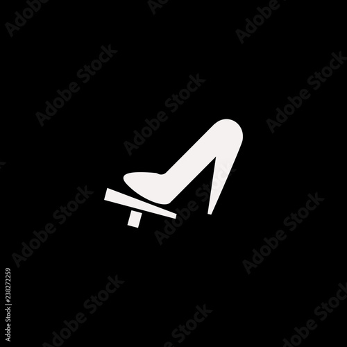 woman shoe on the pedal vector icon. flat woman shoe on the pedal design. woman shoe on the pedal illustration for graphic