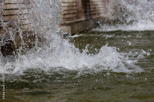 Wallpaper Mural Water splash Torontodigital.ca