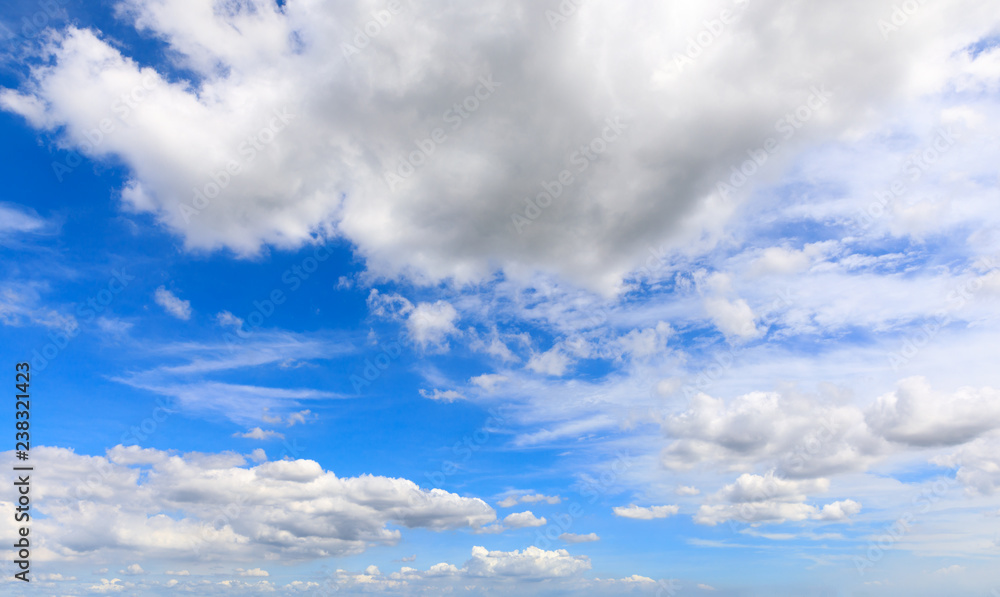 Obraz premium blue sky with clouds