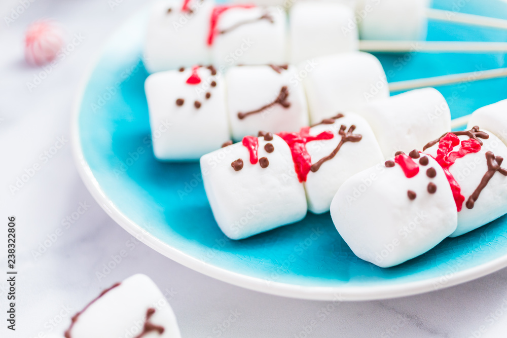 Marshmallow snowman and reindeer on sticks Marshmallow snowman and reindeer on sticks