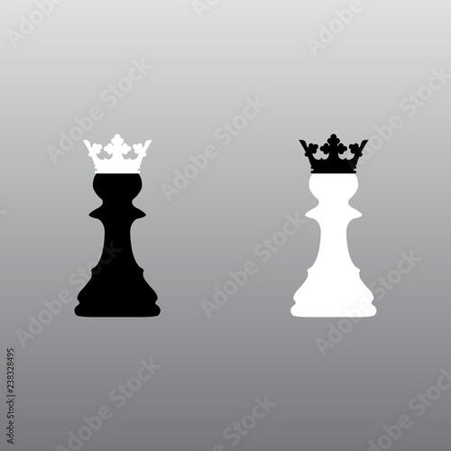 Chess pawn crowns