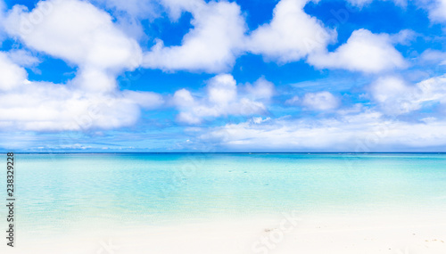 Wallpaper Mural 夏イメージ　グアム　タモン湾 Torontodigital.ca