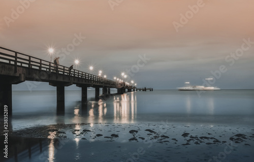 Abend an der Seebrücke © Micha Trillhaase
