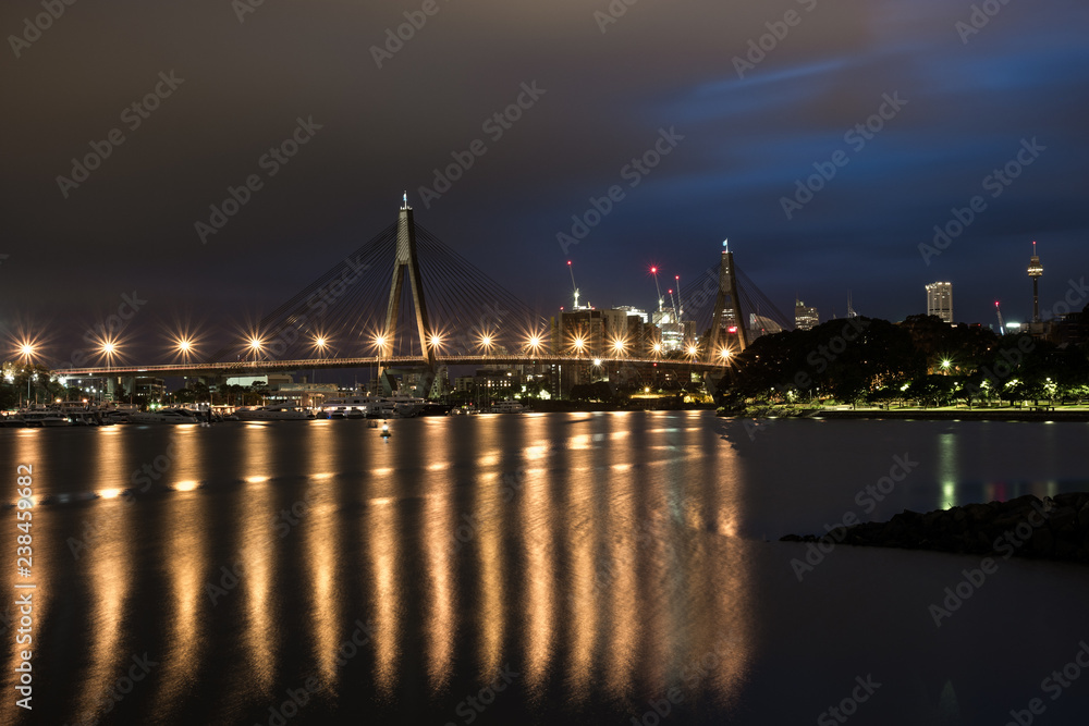 Obraz premium night view of Sydney City and ANZAC Bridge