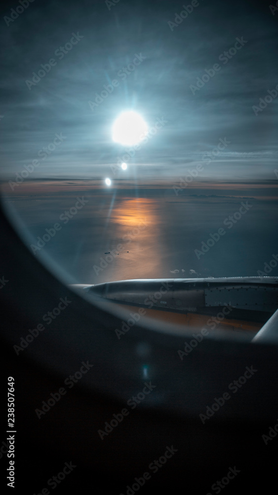 Obraz premium sunset en el avion