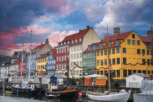 Canvas Print Nyhavn is the old harbor of Copenhagen