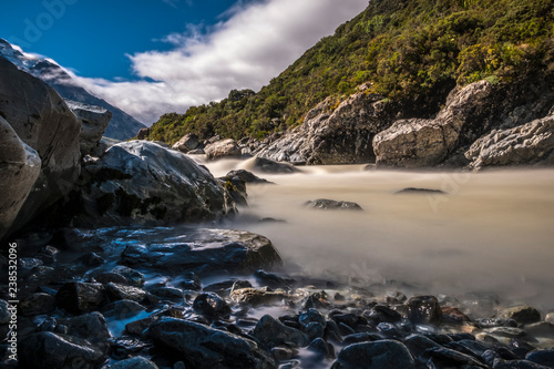 Fototapeta Naklejka Na Ścianę i Meble -  Hooker Valley track. Tasman river