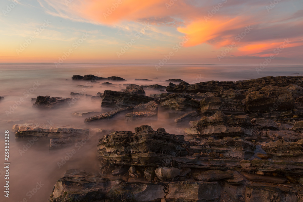 Obraz premium Look at the beach at Bidart, really nice rocky beach next to Biarritz at the Basque Country.