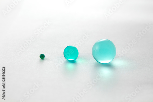 Dry and water hydrogel balls