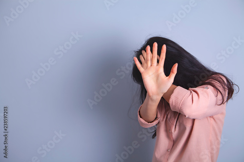 Wallpaper Mural woman afraid of violence stop Torontodigital.ca