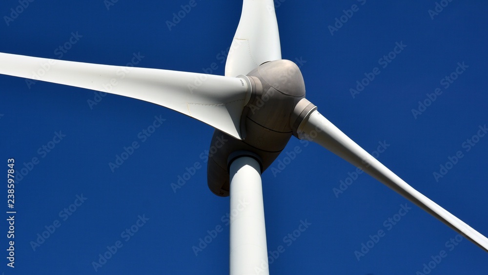 Aerogenerador, molino de viento Aerogenerador, molino de viento