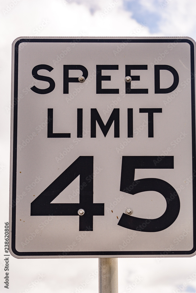 Obraz premium Speed limit road sign
