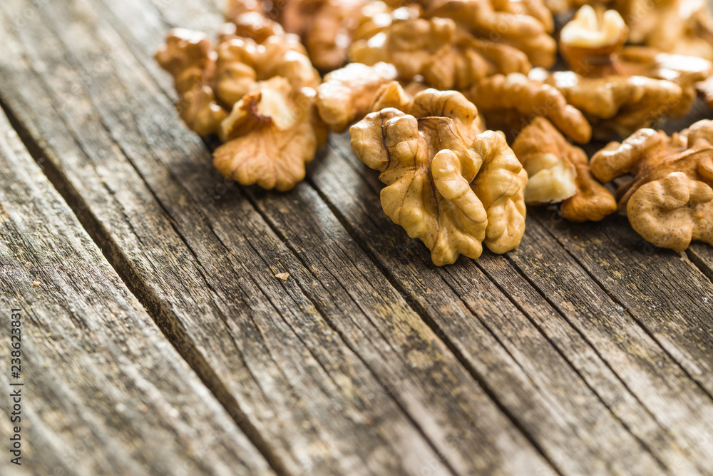 The walnut kernels. The walnut kernels.