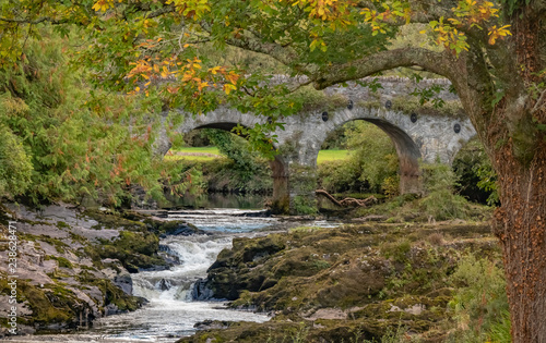 Vászonkép Old bridge (1777), Sheen Falls, Kenmare, County Kerry, Ireland