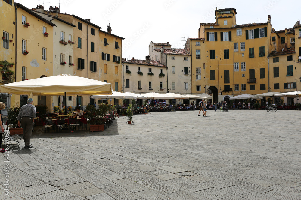 Lucca Italien Piazza