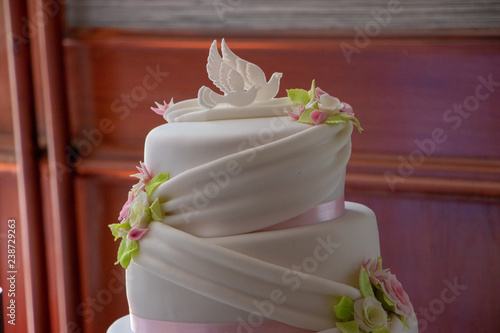 wedding cake with flowers