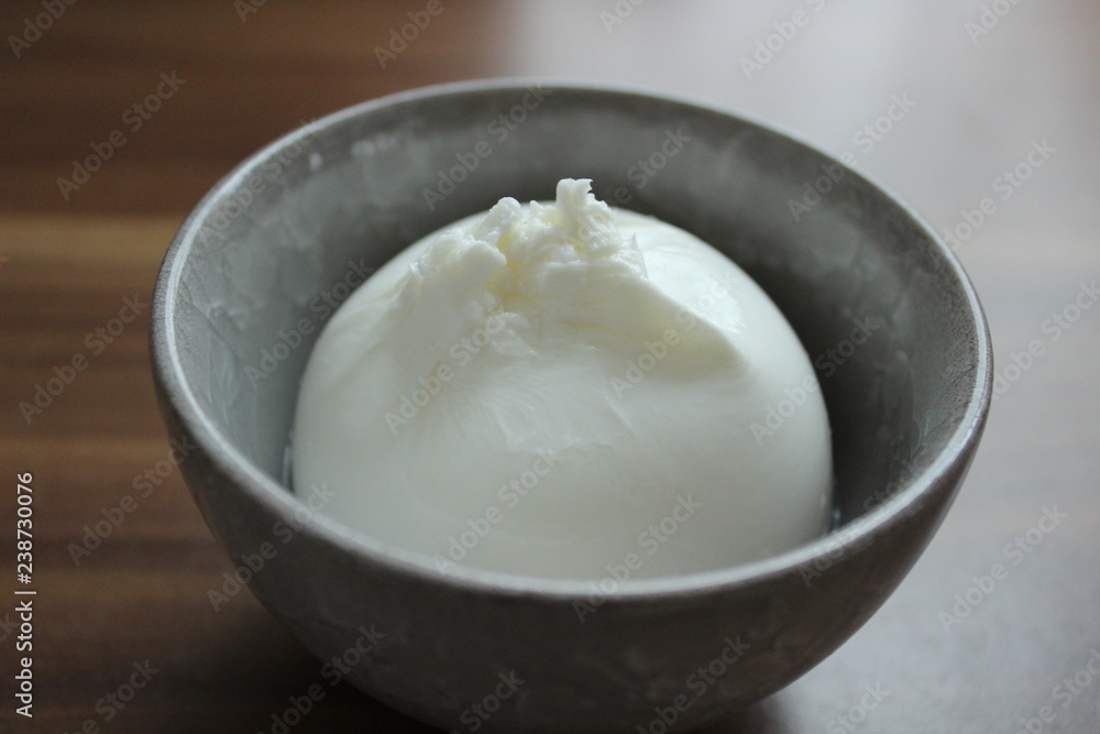 Burrata - Mozzarella Käse - Cheese Burrata - Mozzarella Käse - Cheese