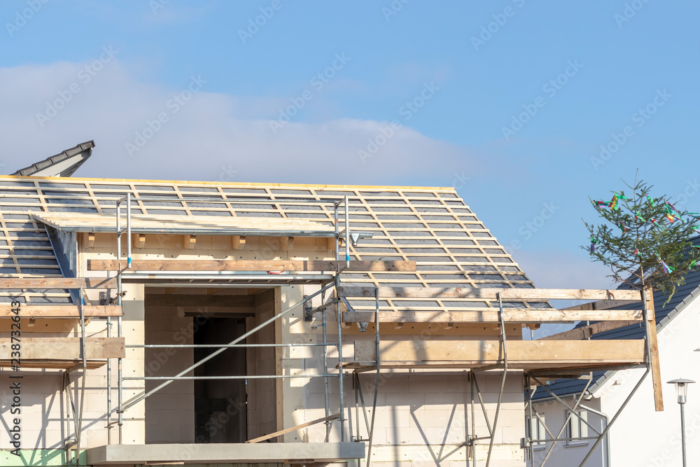 Dachlattung an einem Neubau Dachlattung an einem Neubau