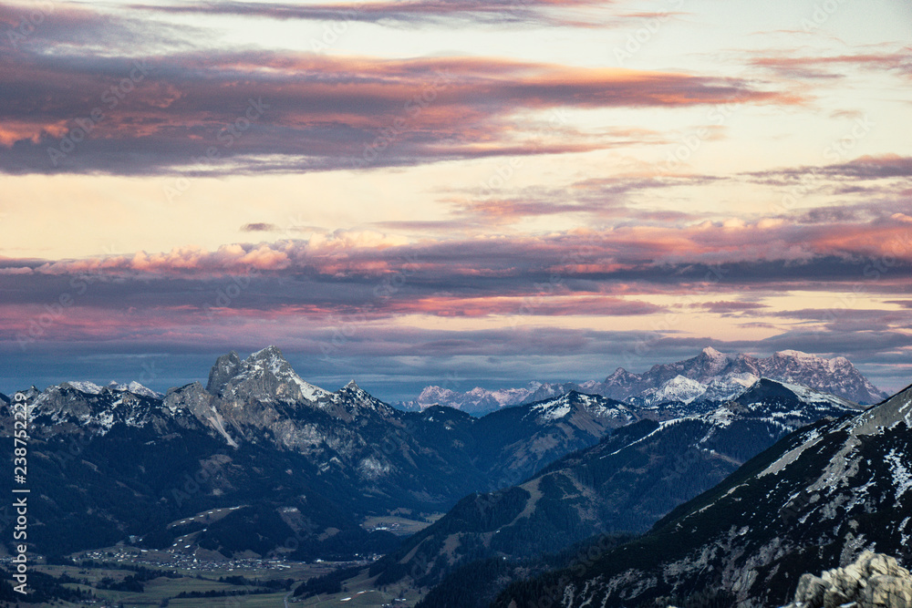 Sonnenuntergang in den Allgäuer Alpen - Winter