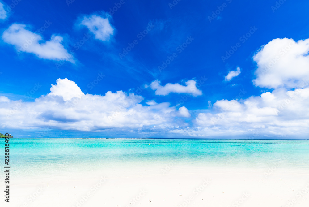 夏イメージ 海・ビーチ・青空 グアム Stock Photo | Adobe Stock