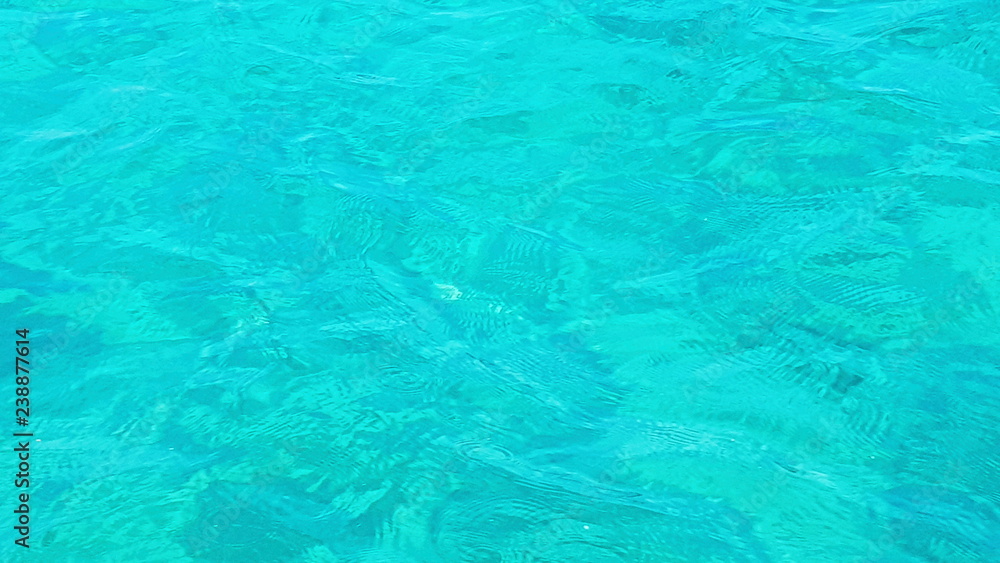 Turquoise sea sea, close-up
