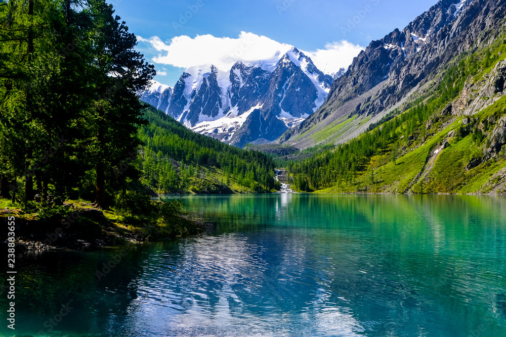 Altai. Shavlinskoe lake - the pearl of Altaimountains Dream, Beauty and fairy Tale