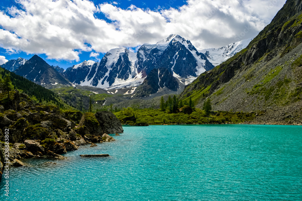 Altai. Shavlinskoe lake - the pearl of Altaimountains Dream, Beauty and fairy Tale Altai. Shavlinskoe lake - the pearl of Altaimountains Dream, Beauty and fairy Tale