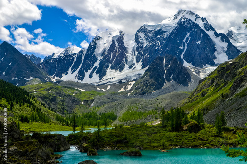 Fototapeta Naklejka Na Ścianę i Meble -  Altai. Shavlinskoe lake - the pearl of Altaimountains Dream, Beauty and fairy Tale