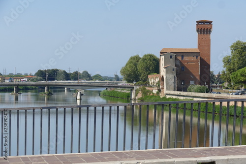 Pisa - Palazzi del Lungarno Pacinotti dal Ponte Solferino photo