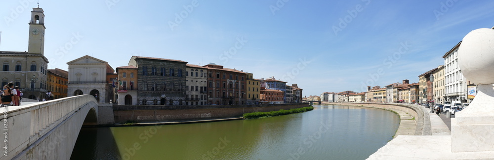 Pisa - Palazzi del Lungarno Pacinotti dal Ponte di Mezzo
