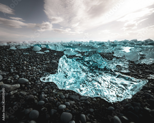 Iceland – Ice on the Glass Beach