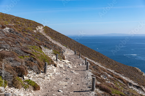 Sentier côtier du Cap de la Chèvre sur la Presqu'île de Crozon (Finistère, France)