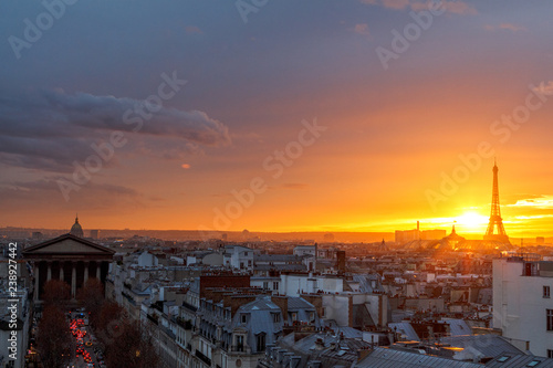 Photography aerial view from the heights on paris and the eiffel tower at sunset