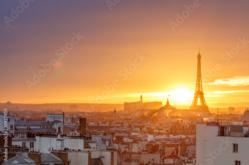 Photography aerial view from the heights on paris and the eiffel tower at sunset