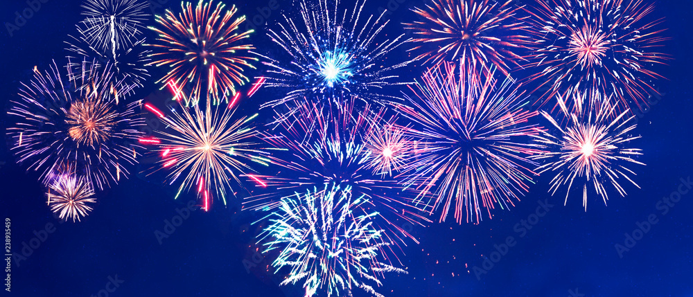 Wunderschönes Feuerwerk Wunderschönes Feuerwerk