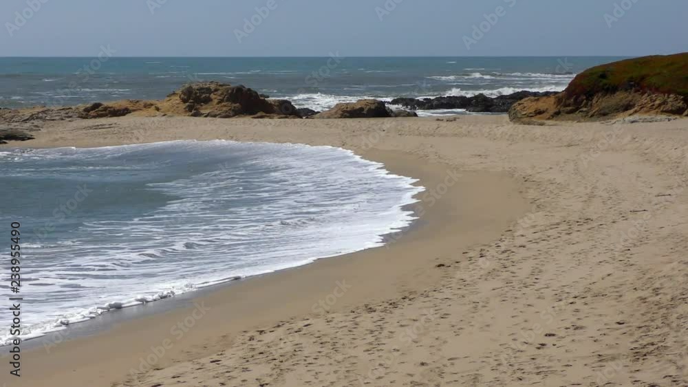 The Pacific Ocean at Half Moon Bay State Beach, Santa Cruz County, California, USA, 2018 The Pacific Ocean at Half Moon Bay State Beach, Santa Cruz County, California, USA, 2018